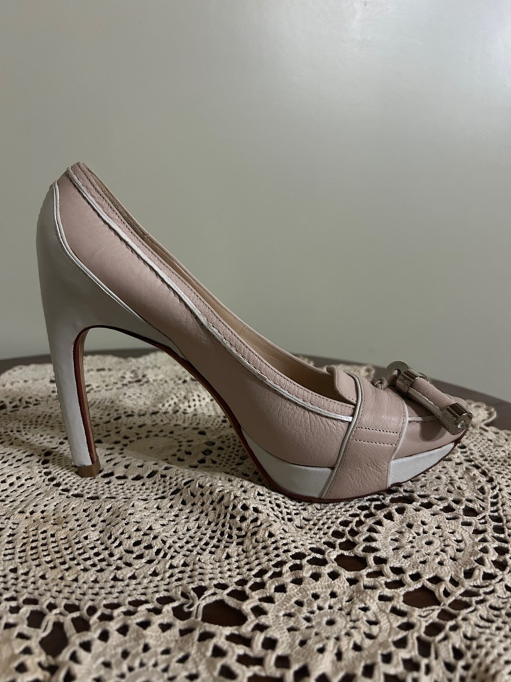 Celine Leather Tassel Accents Pumps
Women's Size size 37 1/2 (US 7-7 1/2) - Picture 5 of 11
